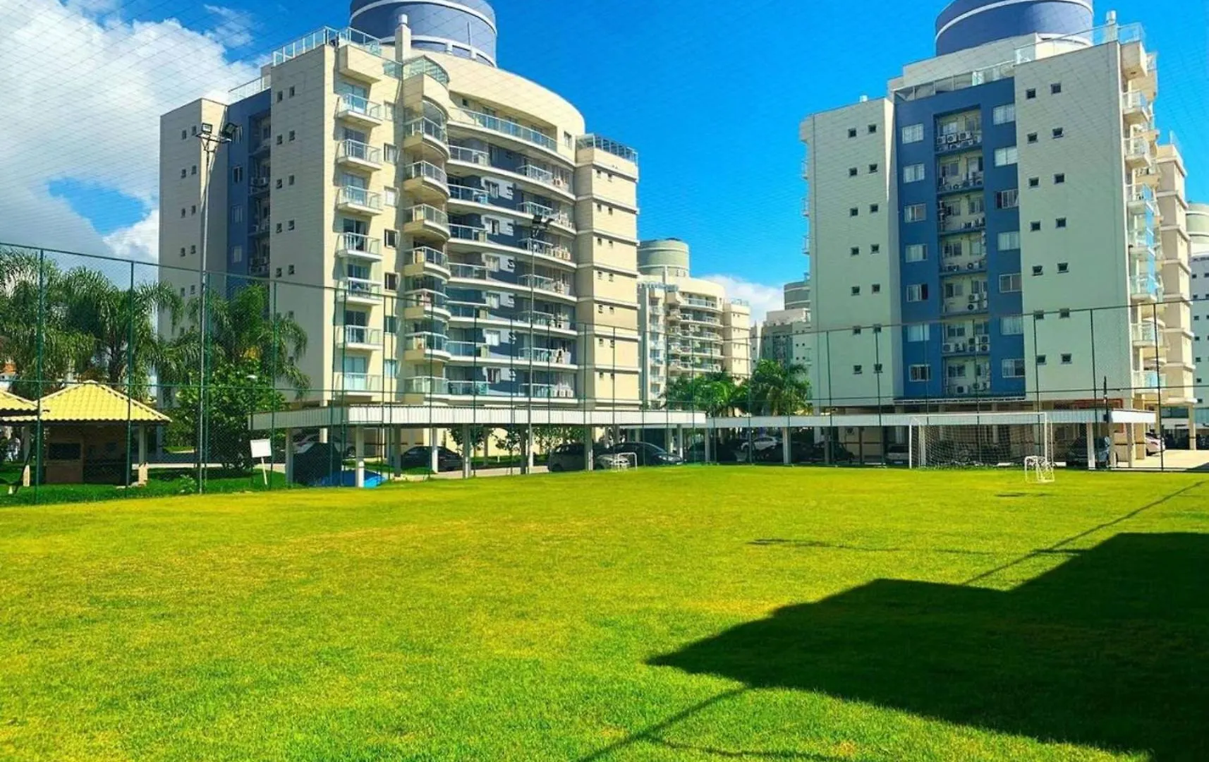 Piscina Com Bar Molhado, Beto Carrero Homeclub Penha